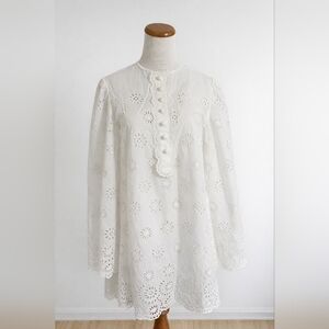 Chloé Scalloped Broderie Anglaise Mini Dress (NEW without Tags) Small